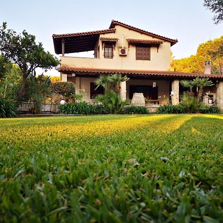 Villa Lena Entire Cottage Kalamaki  外观 照片