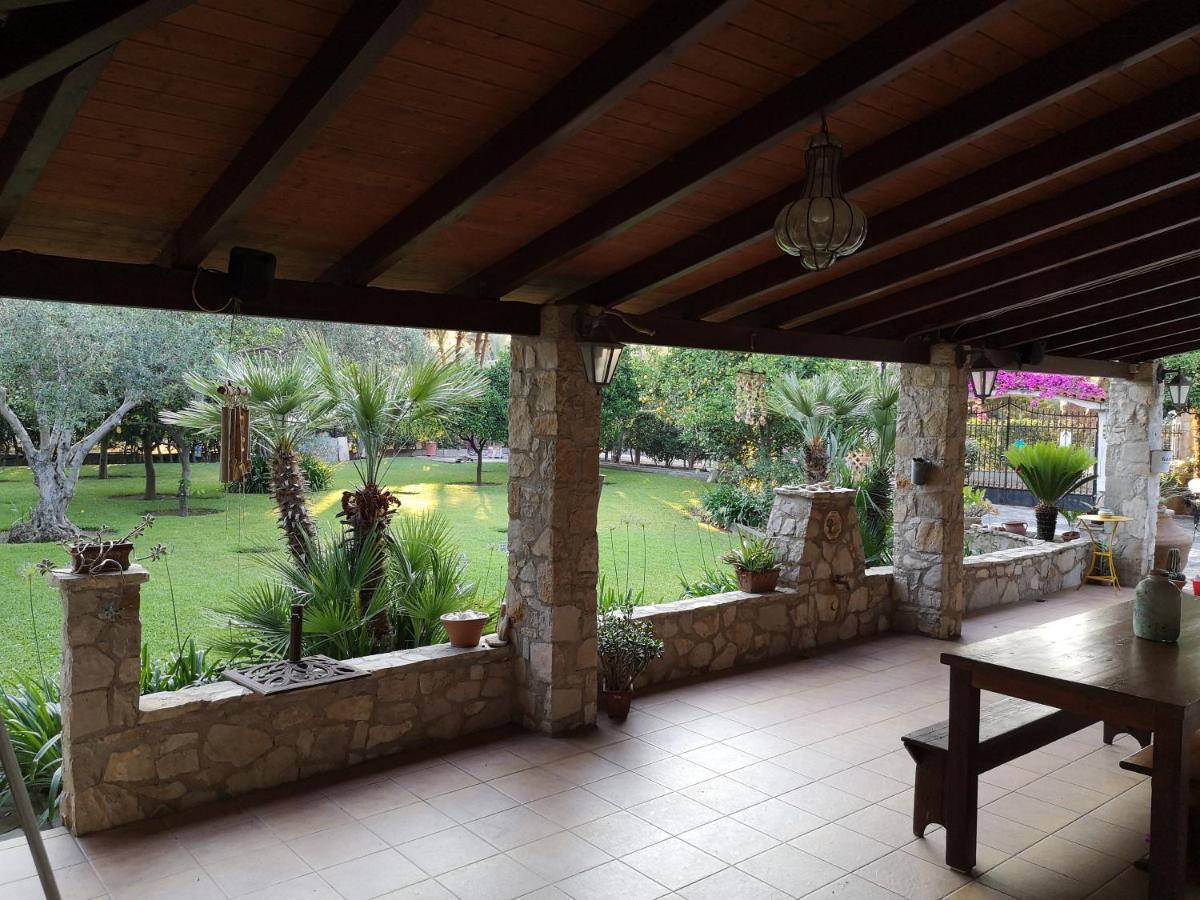 Villa Lena Entire Cottage Kalamaki  外观 照片