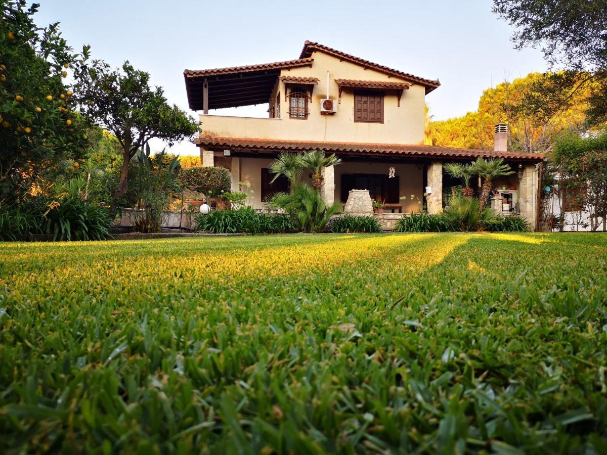 Villa Lena Entire Cottage Kalamaki  外观 照片