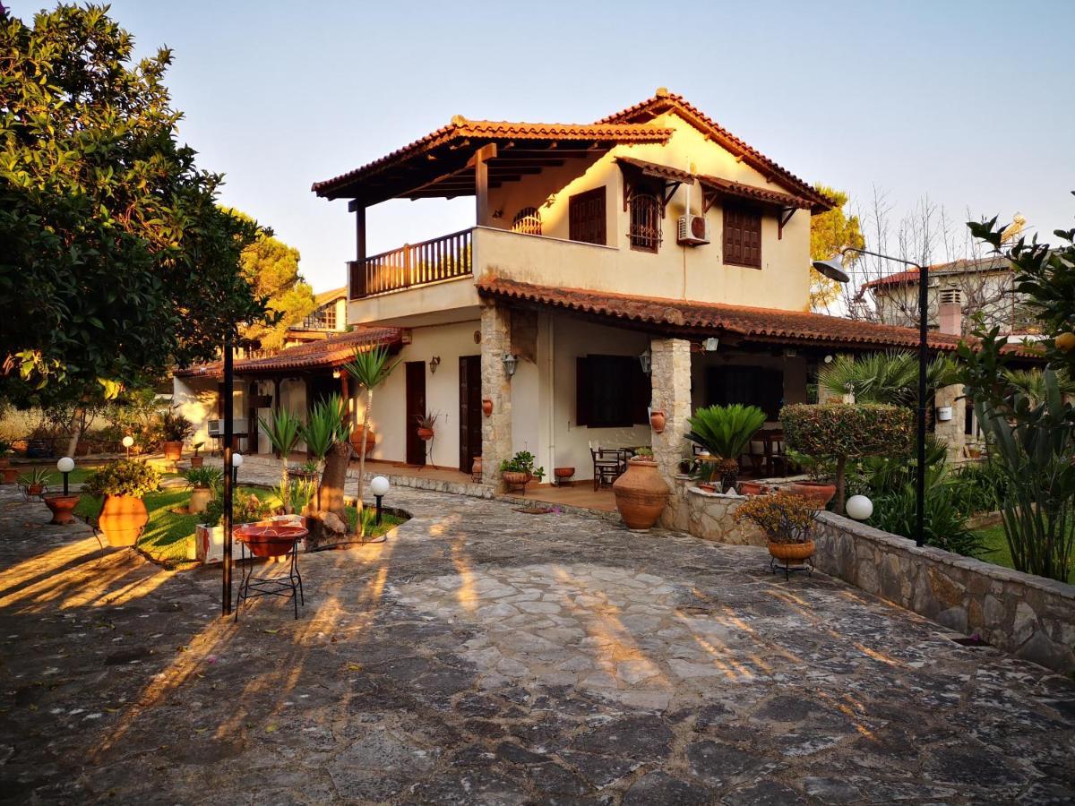 Villa Lena Entire Cottage Kalamaki  外观 照片