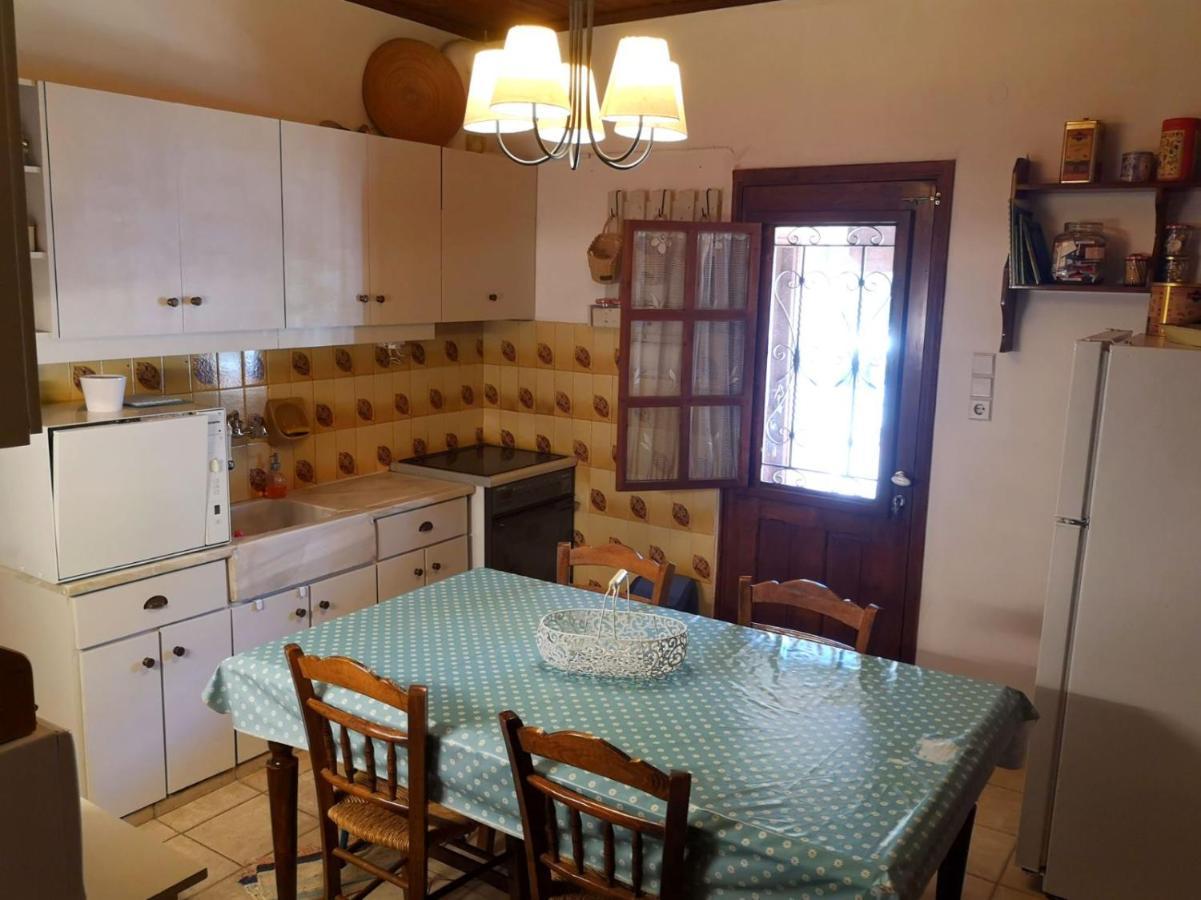Villa Lena Entire Cottage Kalamaki  外观 照片